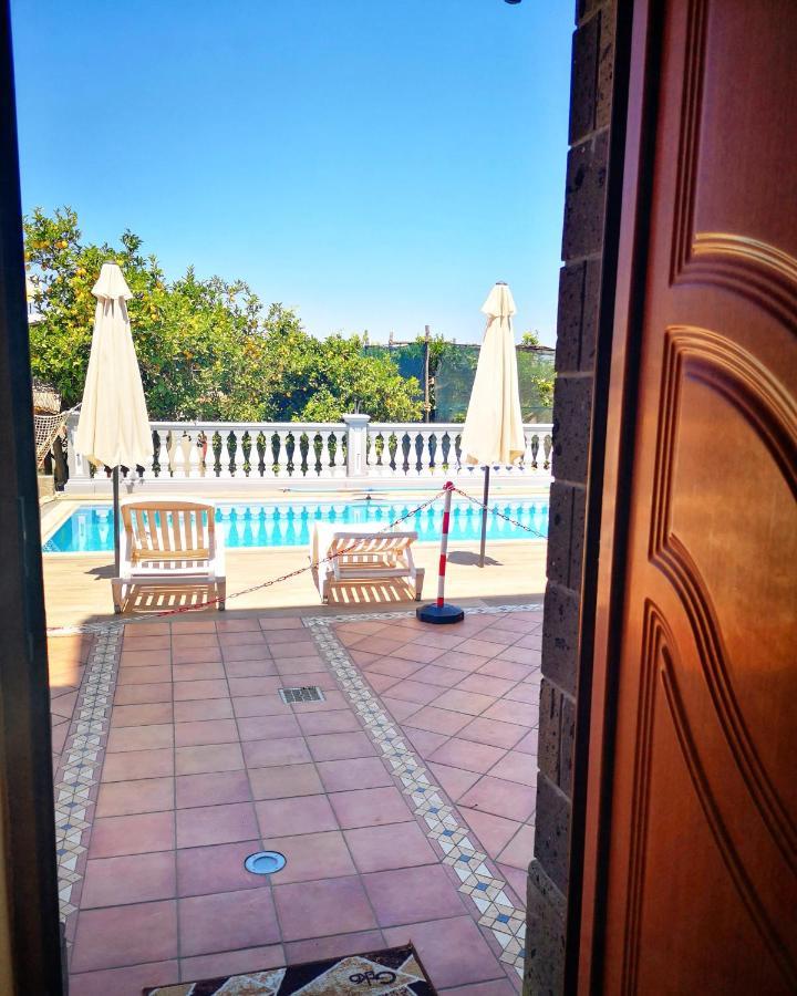 Casale Villa Marzia Масса-Лубренсе Экстерьер фото