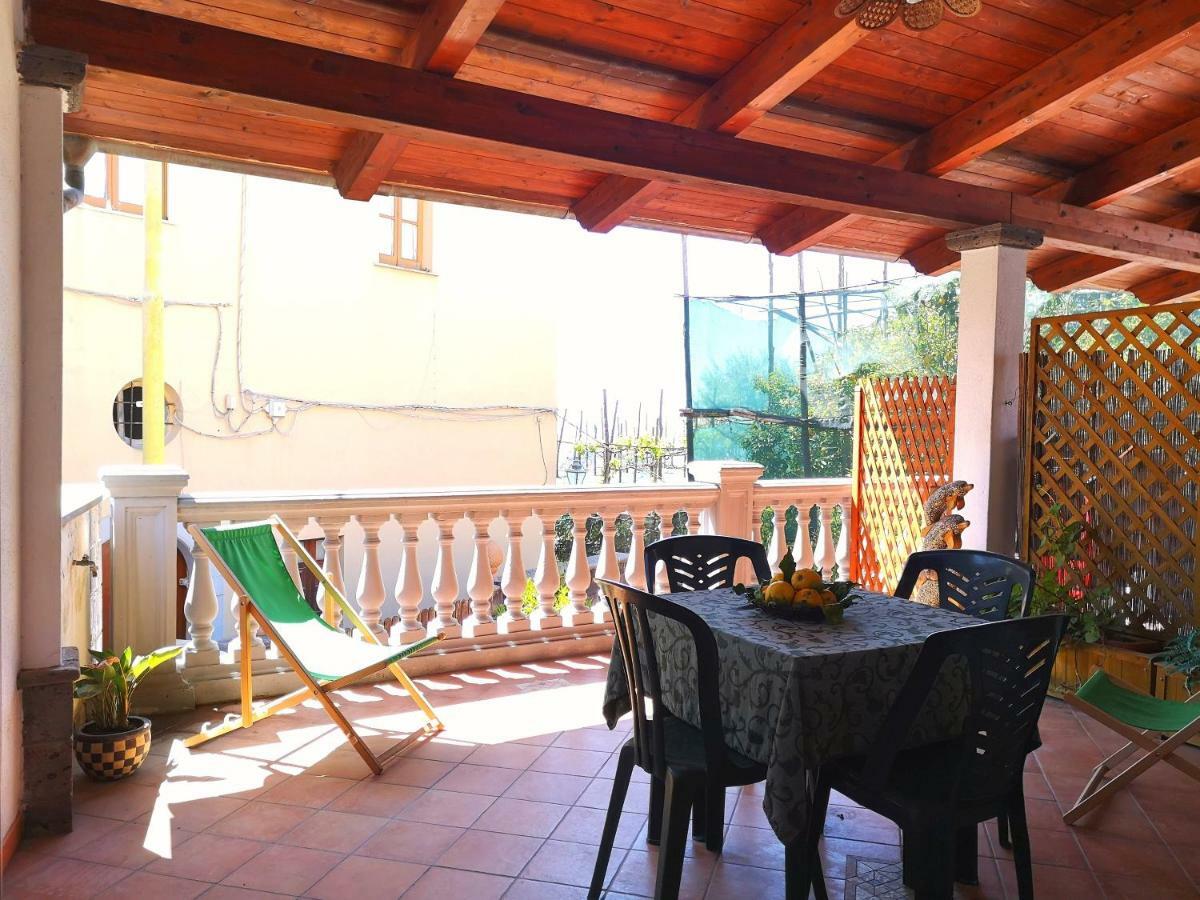 Casale Villa Marzia Масса-Лубренсе Экстерьер фото